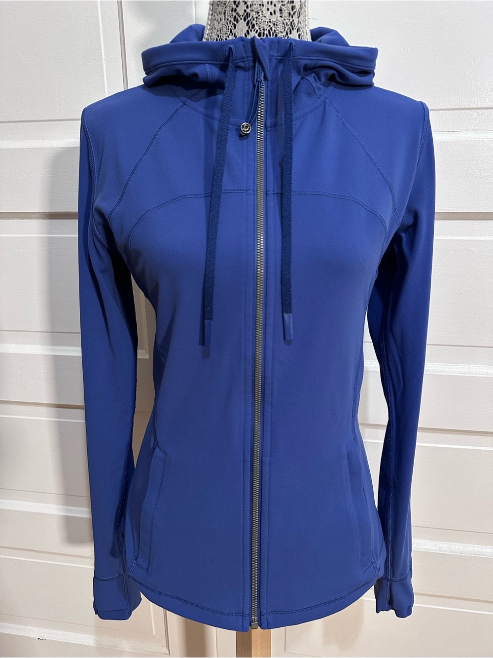 Lululemon Hooded Define Jacket *Nulu Size 12 Psychic Blue Flattering Fit $128